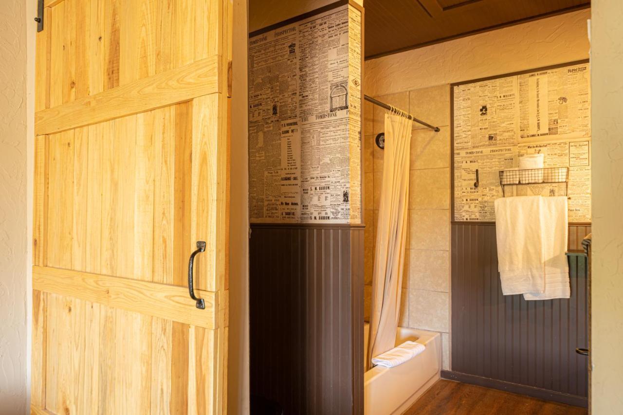 טומבסטון -Pet Friendly- Miners Cabin #6 - King Bed With Private Balcony מראה חיצוני תמונה